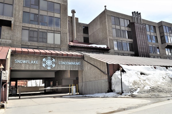 Snowflake Lodge