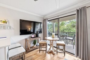 Seaside Villas 250 - Dining Area
