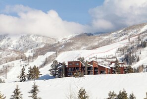 The_West_Condominiums_28