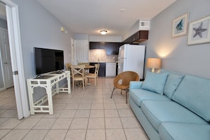 1 - Living Room (2)