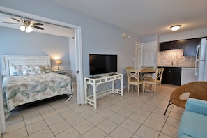 1 - Living Room (3)