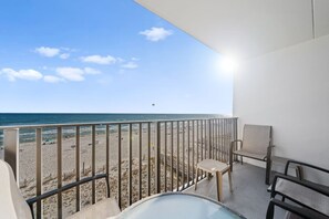 5 Island Sunrise 465 Balcony