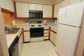 fully equipped kitchen