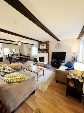 Living area with electric fireplace