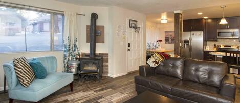 Chic living room with flat screen TV, DVD player and wood fireplace