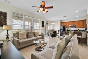 Family Room (Angle)