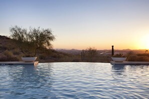 Heated Community Pool Negative Edge