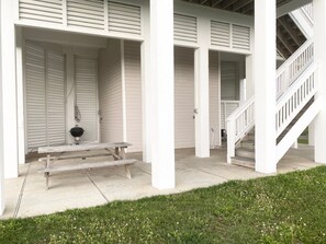 Lower patio area - beachfront barbecue ready!