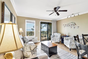 Beautiful living area with balcony access