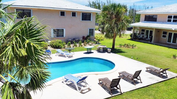 The lovely pool area can be seen from the living room, bedroom and balcony.
