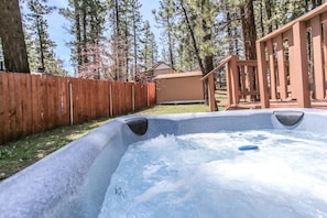 Bain à remous extérieur