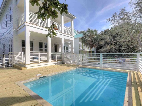 DESTINATION Paradise has an amazing private pool!