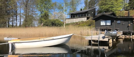 Huset från sjön
(House from lake side)