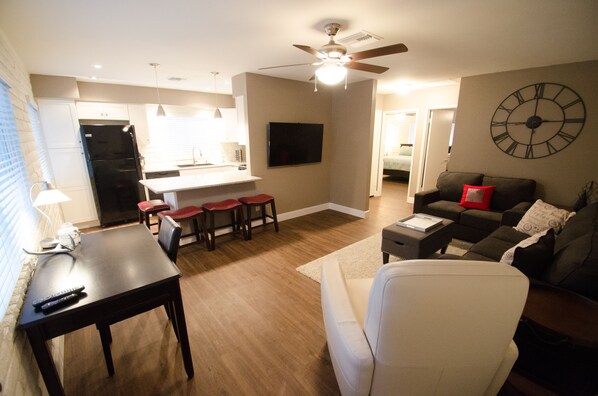 FAMILY RM, FULLY EQUIPPED KITCHEN
