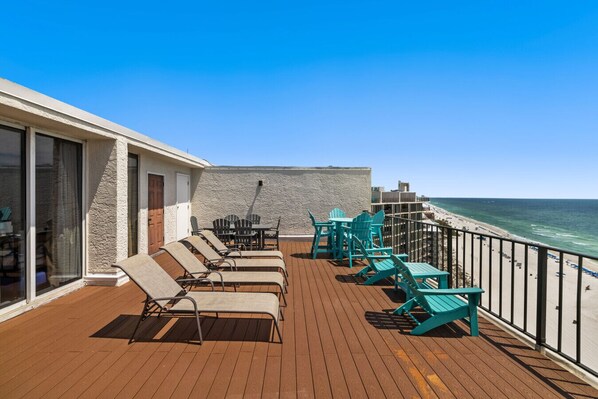 Rooftop Deck