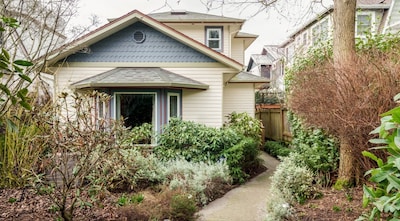 Modern luxury with sunset views of the Puget Sound in historic Queen Anne