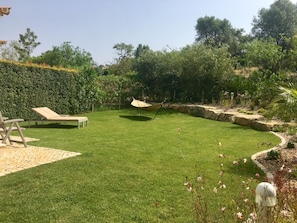 Garden area to chill out 