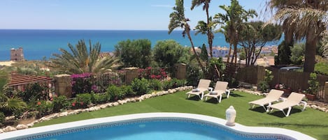 Stunning Sea View from the Garden with private Saltwater pool