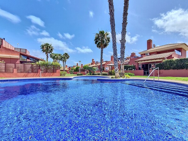 Mar de Cristal Bungalow Pool Wi-Fi TV Open Plan Patio Roof Terrace
