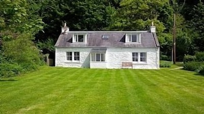 Idyllic Detached Cottage With Stunning Sea Views Over The Solway Firth