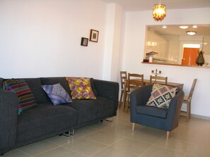 Resort Choice offers bungalow for accommodation with large living room