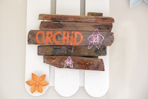 Apartment Orchid sign