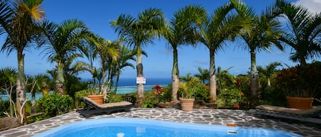 Villa Fenetre sur Mer piscine privée close to the beach in Rodrigues to rent
