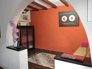 salón pequeño y sofa cama