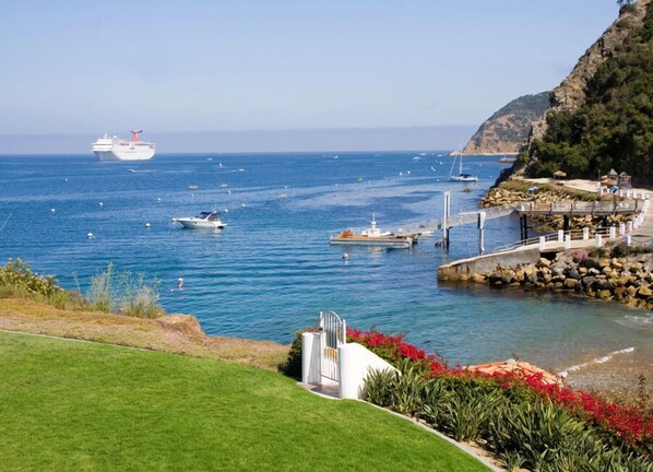 1-Hamilton Cove Villa 1068_View_9611.jpg
