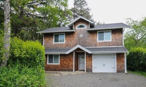 Sand Dollar Escape is set back from other homes, providing peace and quiet