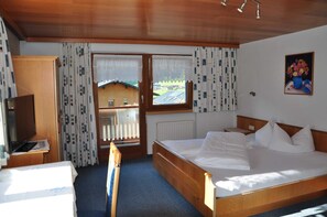 geräumiges Zimmer morgensonne