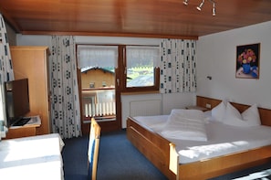 geräumiges Zimmer morgensonne