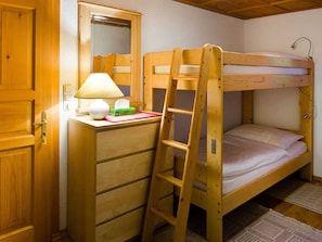 Ferienwohnung 2 privater Bereich mit Stockbett und separaten WC