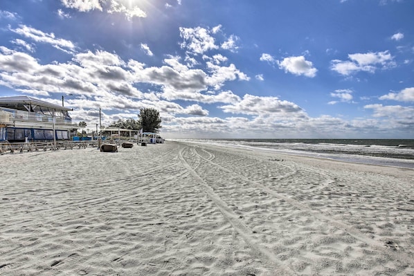 St Pete Beach Vacation Rental | 2BR | 1BA | 650 Sq Ft | Stairs Required