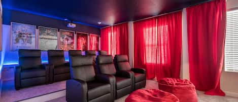 Movie Theater (Wi-fi Blu Ray)  - 8 reclining seats + 2 Bean Bag Chair
