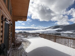 southern view from cabin of grasshopper valley