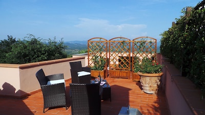 Horizonte auf dem herrlichen Panorama des Val di Cornia und komfortable Zweizimmerwohnungen 