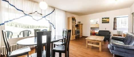 Ferienwohnung SCHWALBE, 65qm, 2 Schlafzimmer, max. 4 Personen