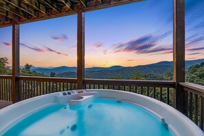 Welcome to Lookout Lodge!
