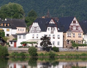 Pension Mosellablick, (Briedern), LHS 04951-Hausansicht