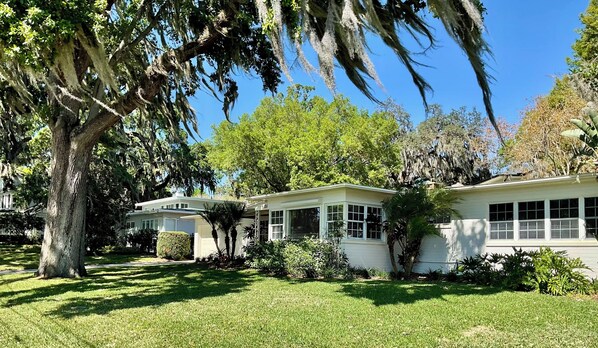 Lake side Mid Century home in quiet neighborhood.