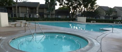 Hot Tub & Pool for Guest Use. Magic Mouse Townhouse, Anaheim Vacation Rental