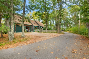 the approach view to the house