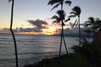 Third Floor Oceanfront Condo Steps From the Beach in The Peaceful Kuleana Resort