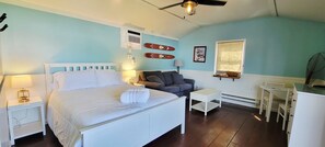 Island Cottage Bedroom 2025