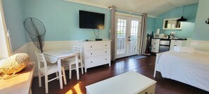 Island Cottage Living Room 2025