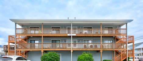 Our building. Unit 2 is on the 2nd floor on the right. The beach is to the left.