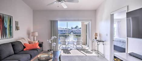 Kick back and relax at this 2-bed, 2-bath vacation rental condo in Naples!