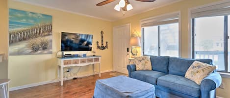 Panama City Beach Vacation Rental | 1BR | 1BA | 720 Sq Ft | Stairs Required