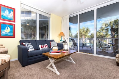  Sunny, colorful unit with  nautical decor  and gorgeous views...